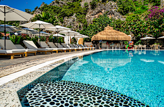 Ata Lagoon Beach Hotel Plaj ve Havuz 4